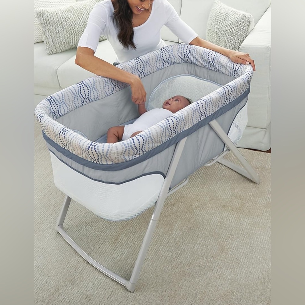 Ingenuity Foldaway Rocking Bassinet - Portable Folding Rocking Bassinet